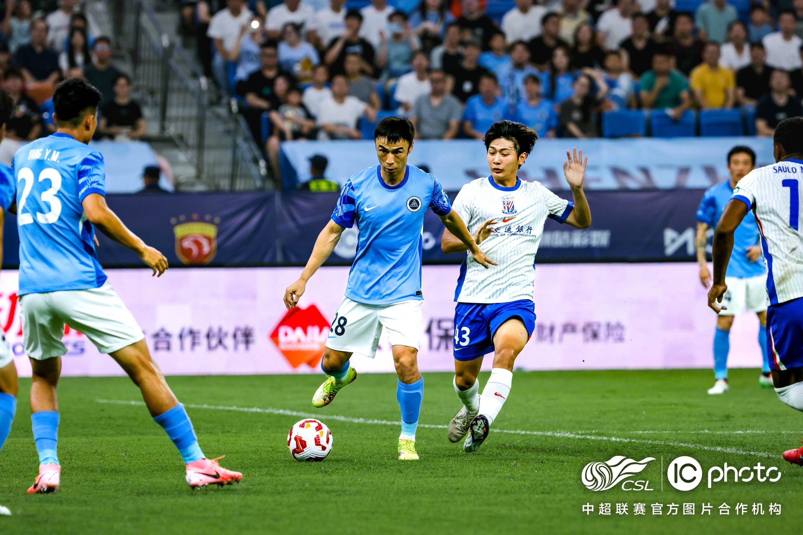 爱游戏官方关于赛后中超传出新动向；犹他爵士主帅复盘；管理层表态：球迷炸锅；训练强度明显提升的信息