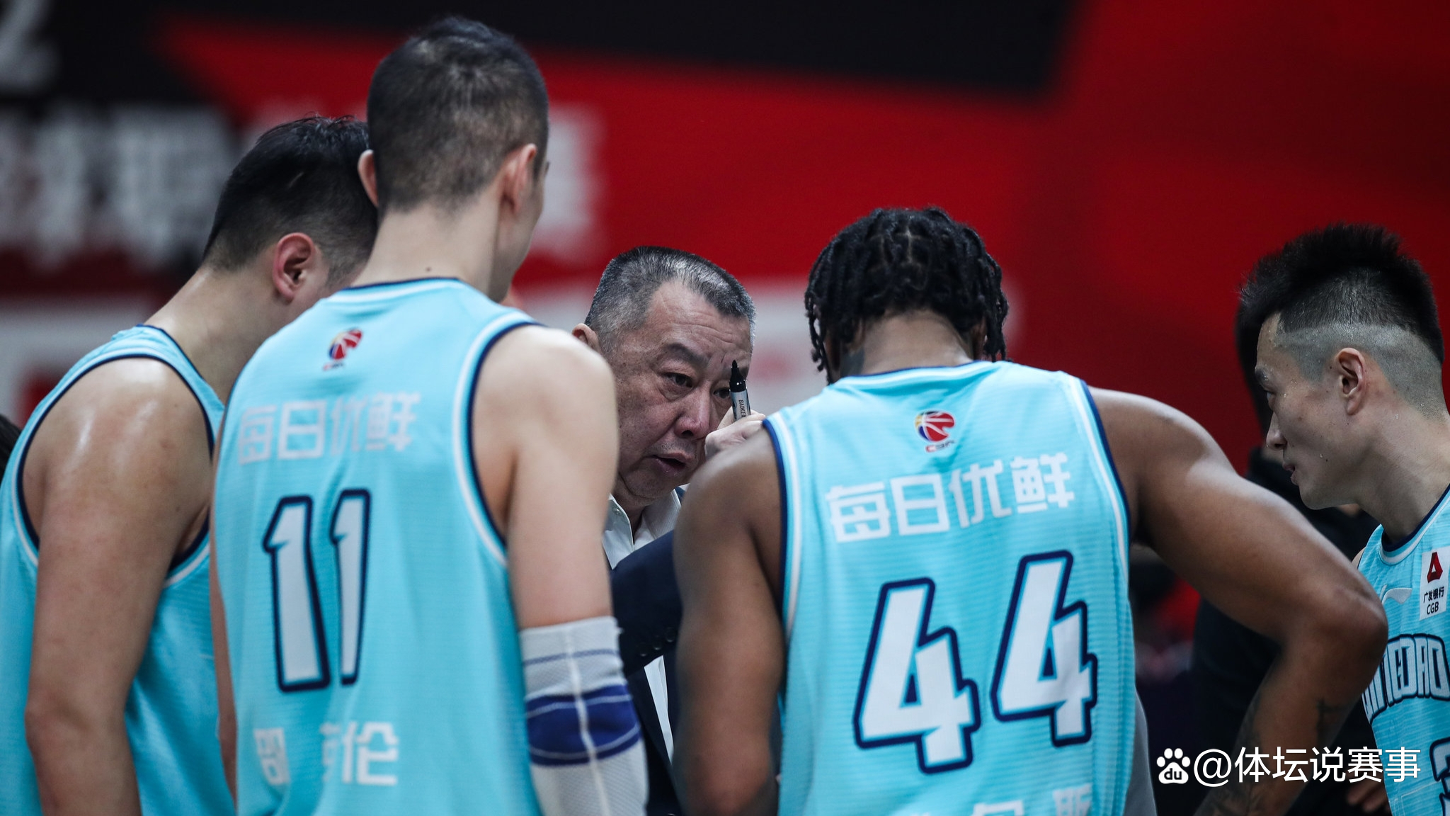 爱游戏入口集结日西甲焦点战；孟菲斯灰熊豪取连胜；目标明确；赛程密集仍需轮换的简单介绍